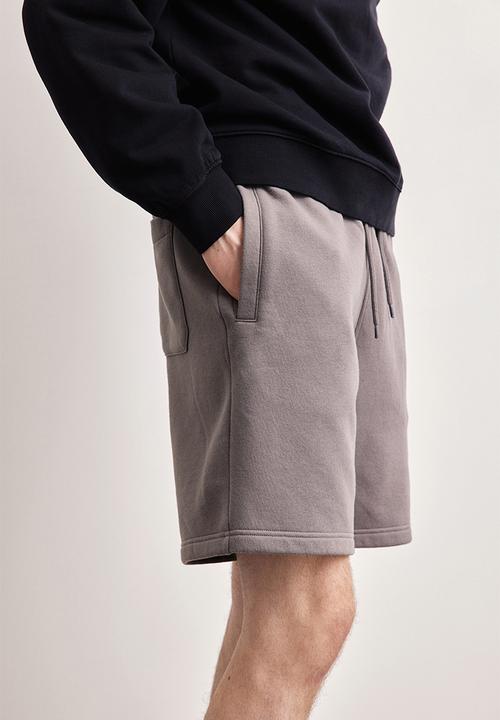 H&M - Regular fit sweatshorts - dark greige 