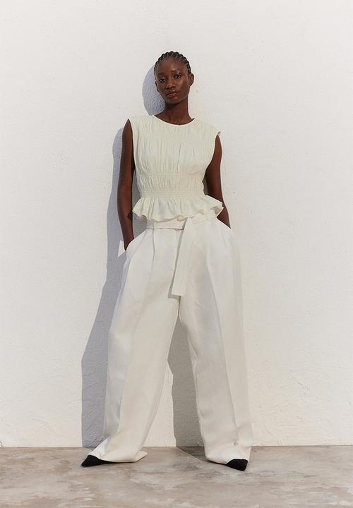 H&M - Smocked top - cream