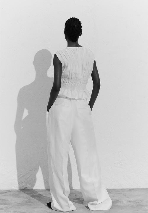 H&M - Smocked top - cream