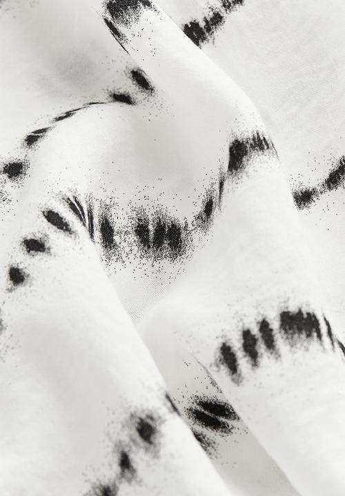 H&M - A-line throw-on dress - white & patterned