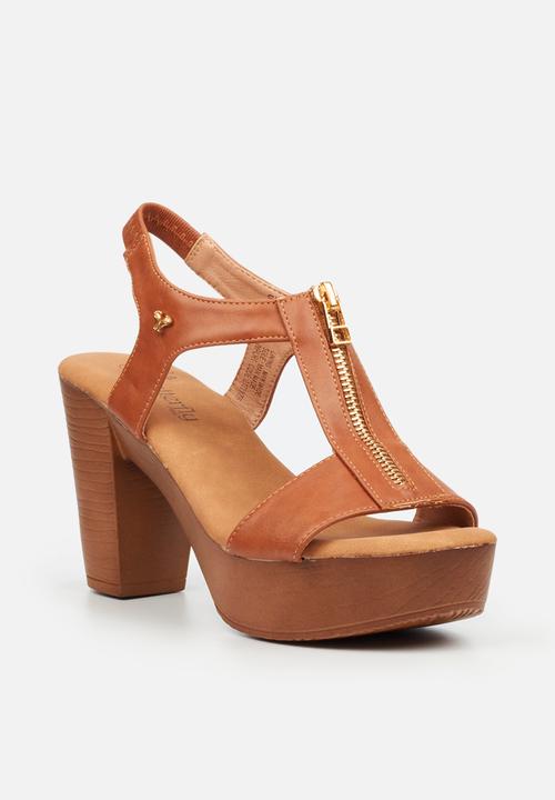 Butterfly Feet - Kayla 5 block heel - tan