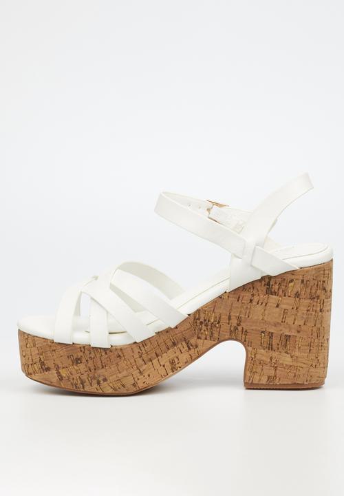 Miss Black - Honey 2 block heel - white