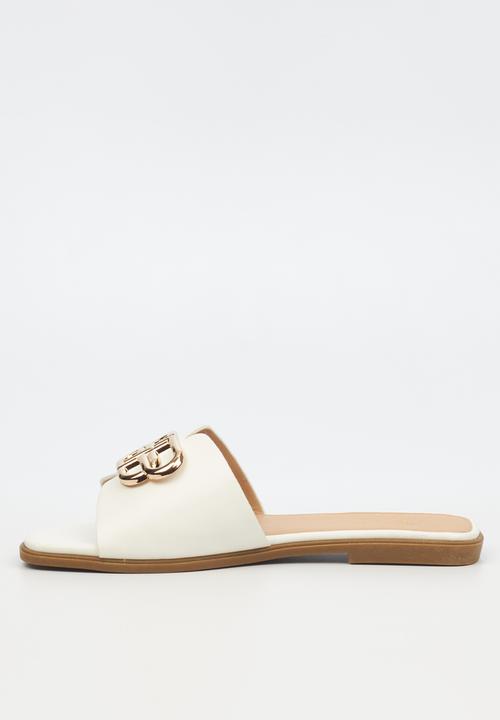 Miss Black - Syrup 1 slip-on - white