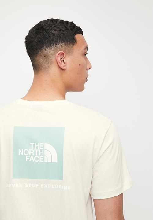 The North Face - M s/s redbox tee - white dune & muted pine 