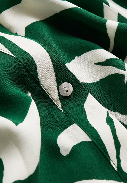 H&M - Tie-belt shirt dress - green patterned 