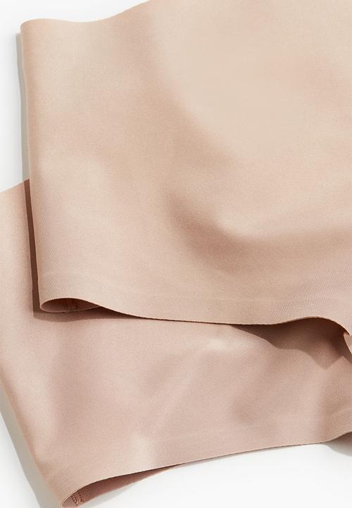 H&M - 2 pack invisible light shape brazilian briefs - beige