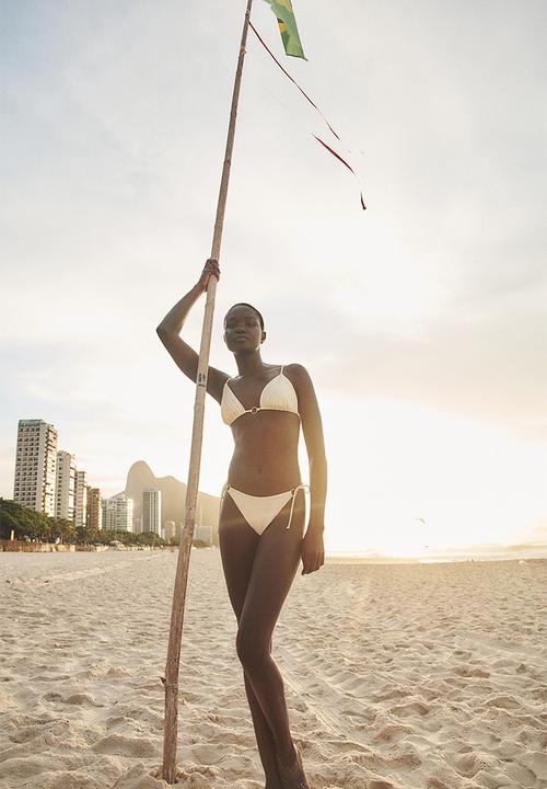 H&M - Padded triangle bikini top - cream