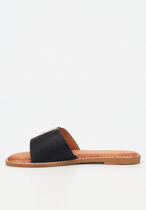 Miss Black - Honor 3 slip-on - black