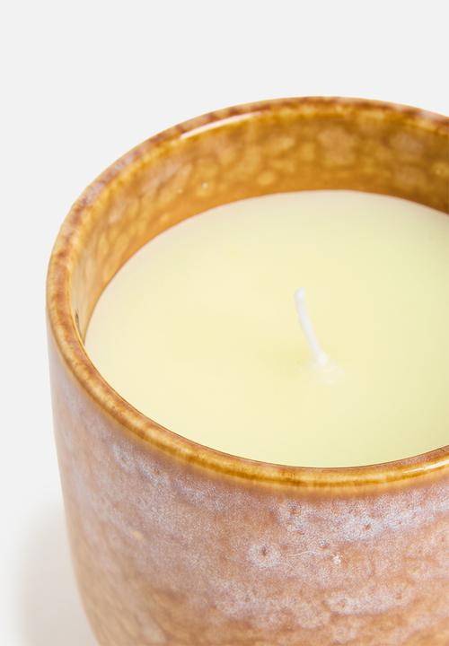 H&S - Scented Ceramic Candle Oud Wood - Taupe