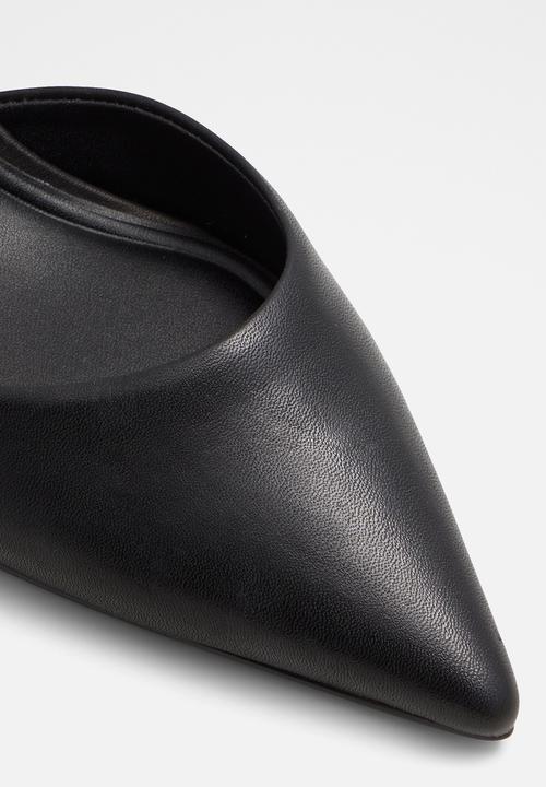 ALDO - Enerelia Ankle Strap Block Heel - Black