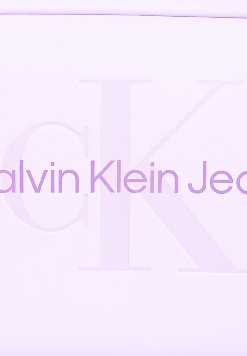 Calvin Klein - Scuplted camera bag - pastel lilac