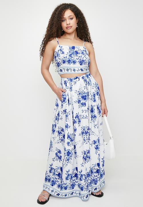 MILLA - Co-ord built up strappy shell - blues linear floral
