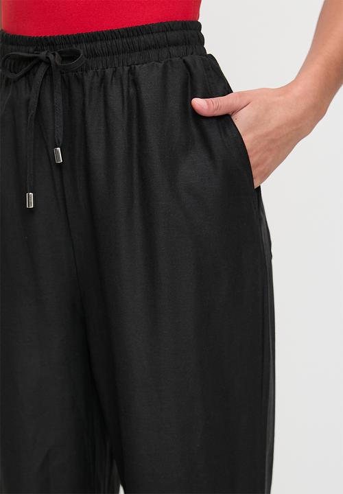 Me&B - Straight Leg Linen Pants In Black - Black