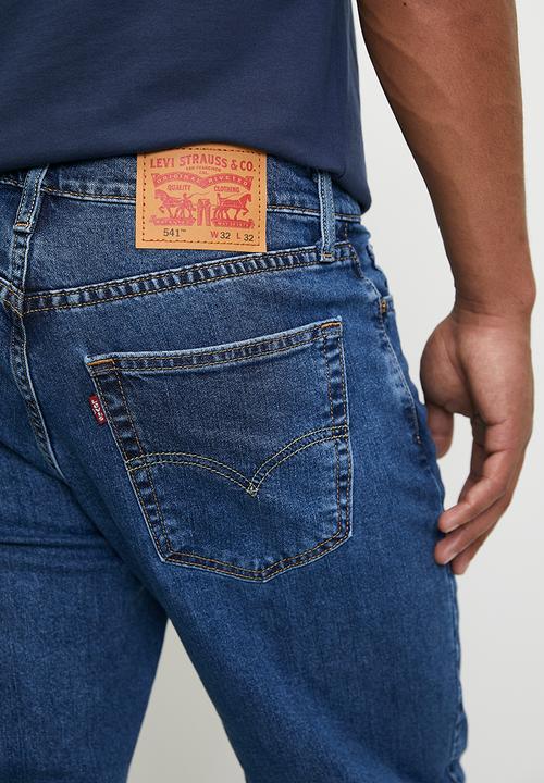 Levi’s® - 541™ athletic taper za steady wins the r - blue