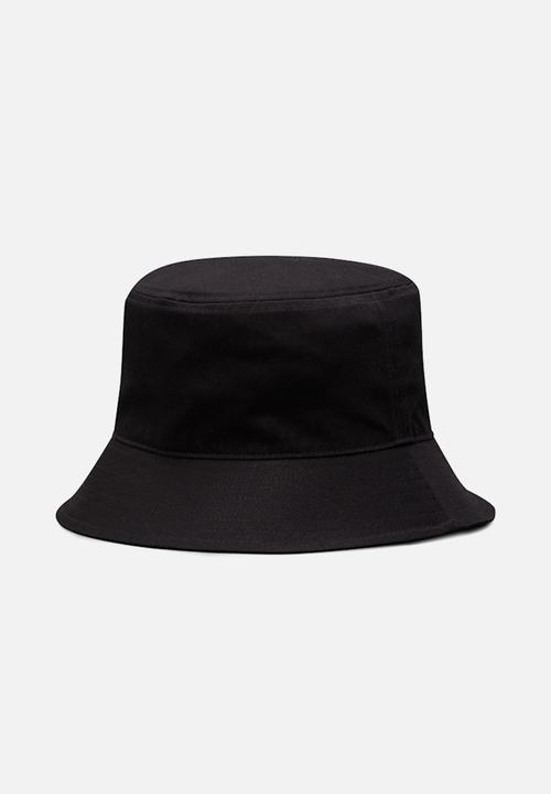 Calvin Klein - Essential patch bucket - black