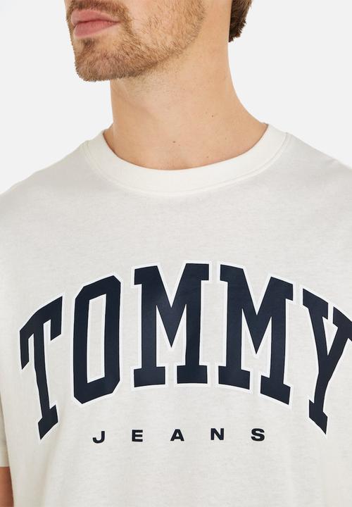 Tommy Hilfiger - TJM Reg Arch Varsity Tee Ext - Ancient White