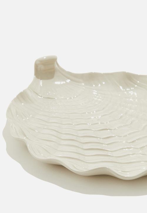 H&M - Shell-shaped serving plate - natural white
