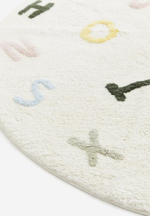 H&M - Tufted alphabet rug - light beige alphabet