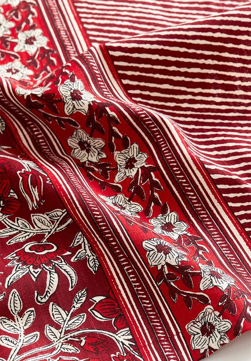 H&M - Patterned cotton tablecloth - Red Patterned