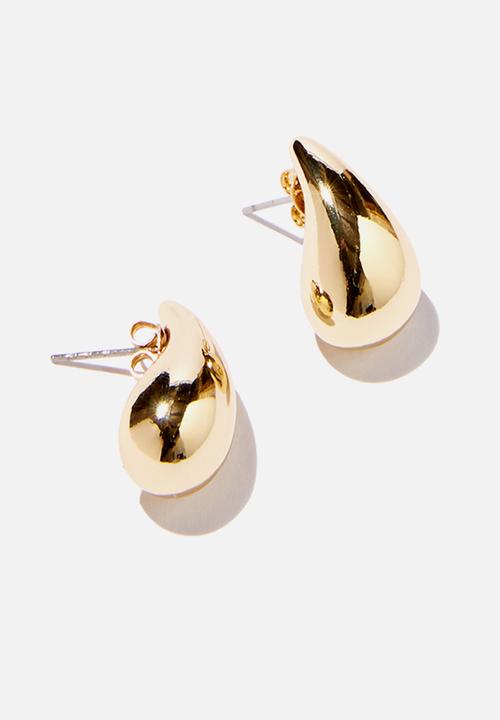 Rubi - Small charm earring - up gold waterdrop