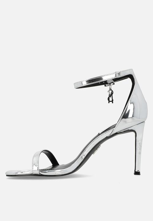 Steve Madden - Pivotal leather barely there heel - silver