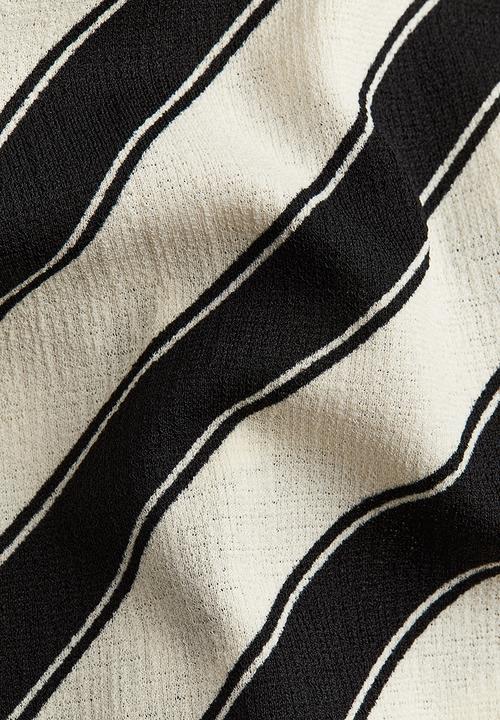 H&M - Textured wrap dress - black & white striped