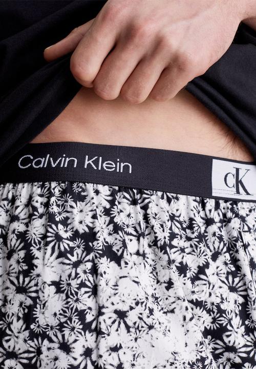 Calvin Klein - S/S Boxer Set - Black Top, Halo Floral Print_Black