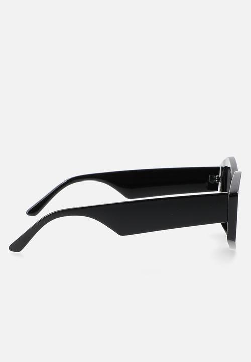 Superbalist - Sabrina cateye sunglasses - black