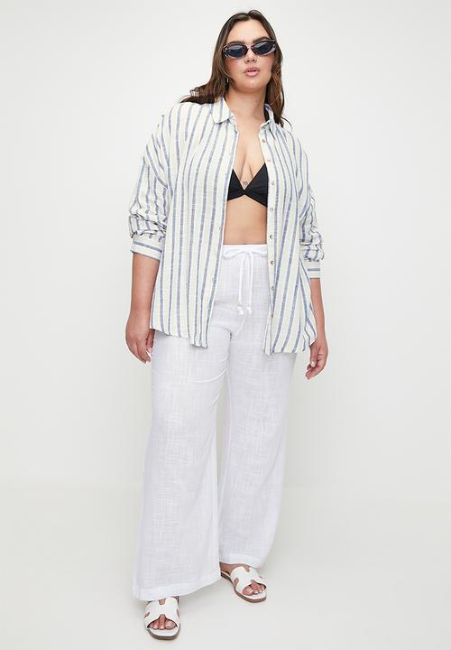 Cotton On - Plus The Essential Beach Shirt - Blue/Natural Stripe