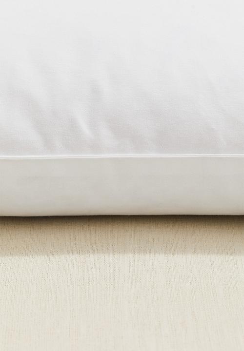 H&M - Feather-filled inner cushion - white