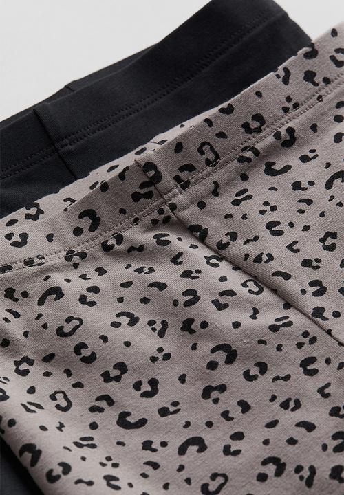 H&M - 2-Pack cycling shorts - mole & leopard print