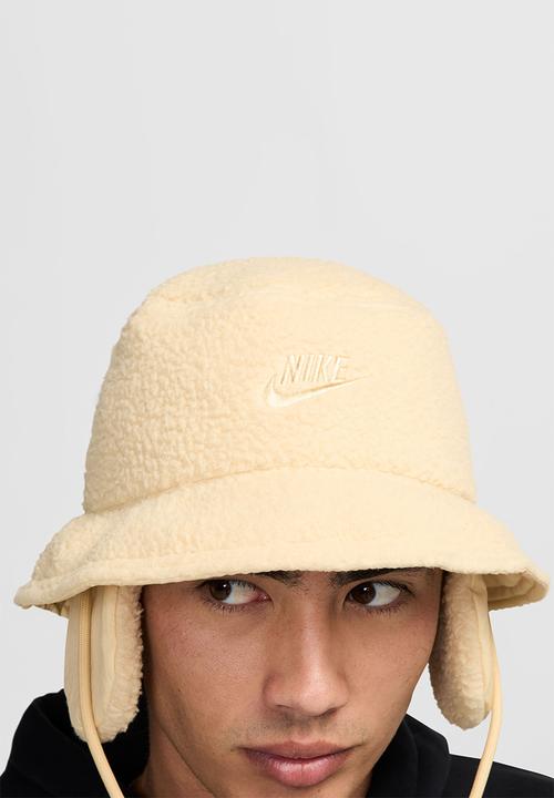 Nike - Nike Apex