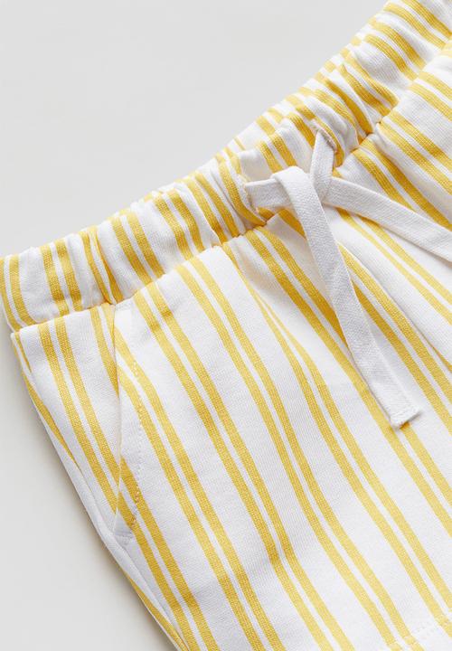 H&M - Cotton shorts - white & yellow striped