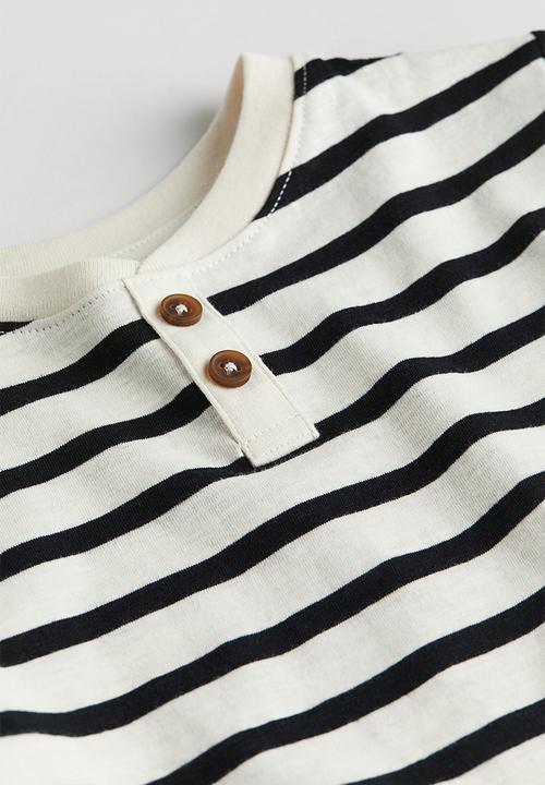 H&M - Cotton henley t-shirt - white & black striped