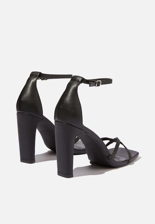 Cotton On - Minnie strappy block heel - black smooth