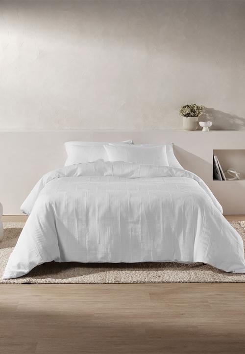 Linen House - Electra Duvet Cover Set - White