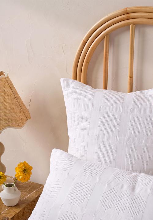 Linen House - Seren Duvet Cover Set - White
