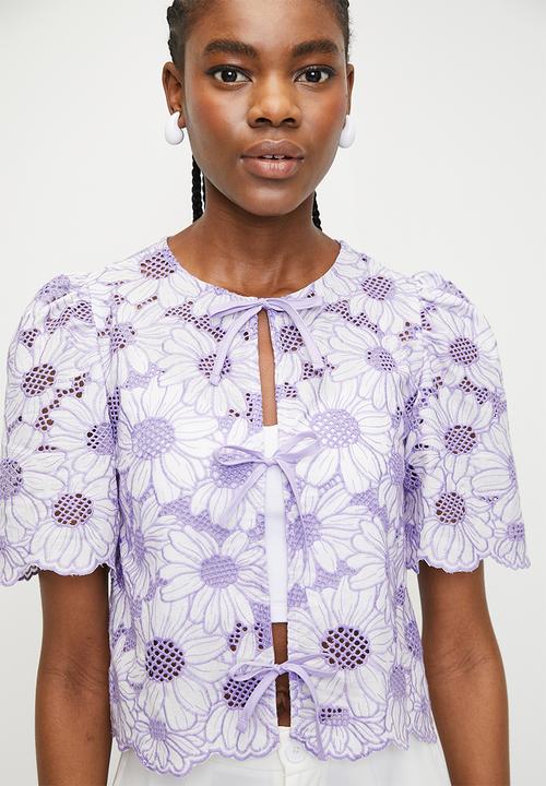 Me&B - Bow Top  In Anglaise Lilac - Lilac