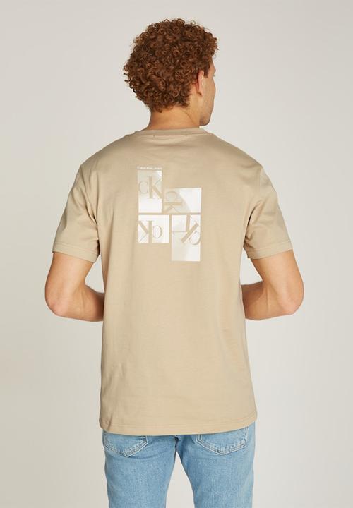 Calvin Klein - Ck multibox tee - Pale Khaki