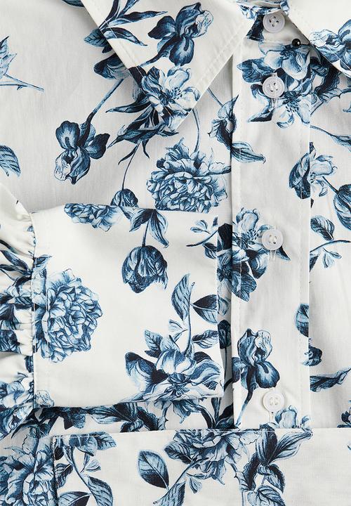 H&M - Tie-belt shirt dress - white & blue floral