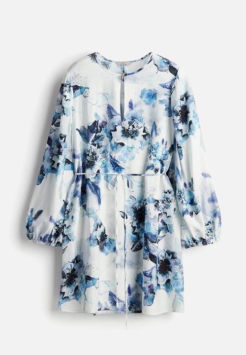 H&M - Tie-belt dress - white & blue floral 