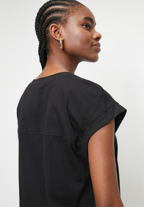 Superbalist - Extended shoulder tee - black