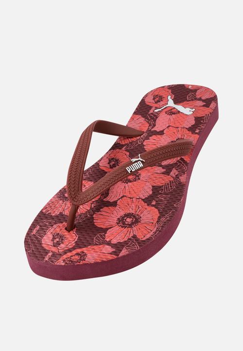 PUMA - First Flip Class Act Wn's ZADP - Intense Red & Tart Cherry