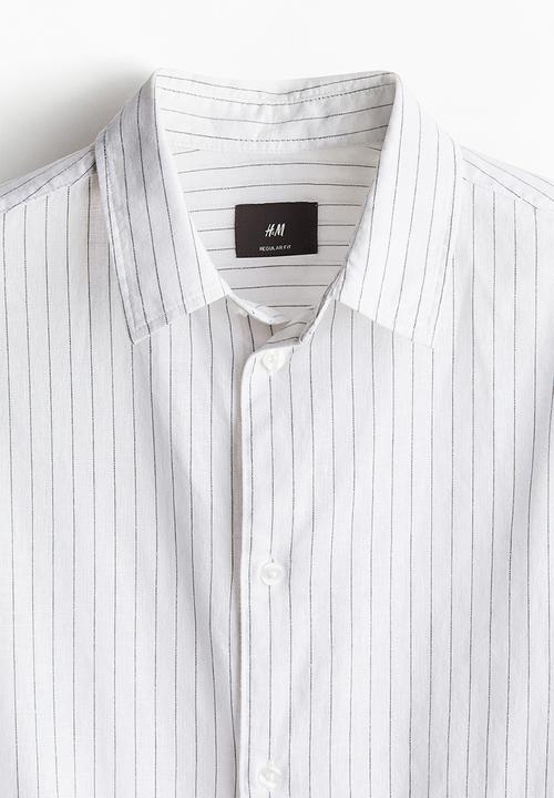 H&M - Regular fit linen-blend shirt - white striped