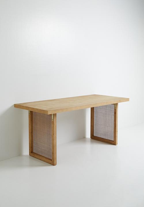 Sixth Floor - Memphis dining table rattan - natural