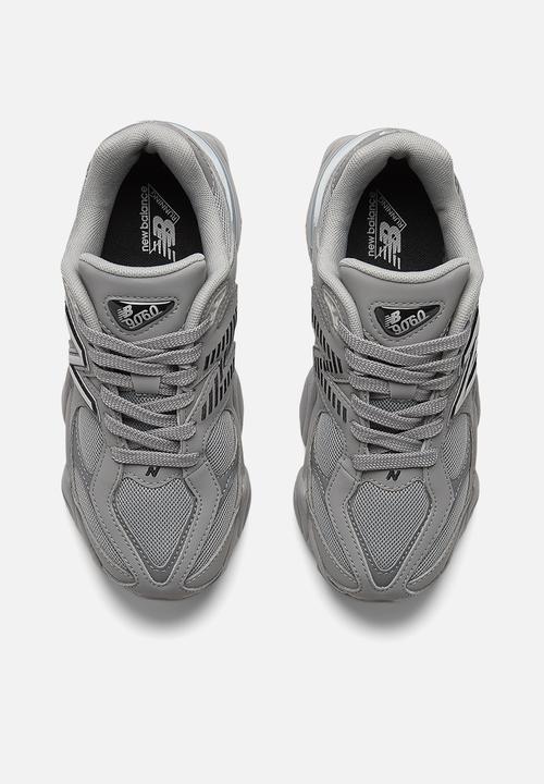 New Balance  - 9060 V1 gs - Shadow Grey (056)
