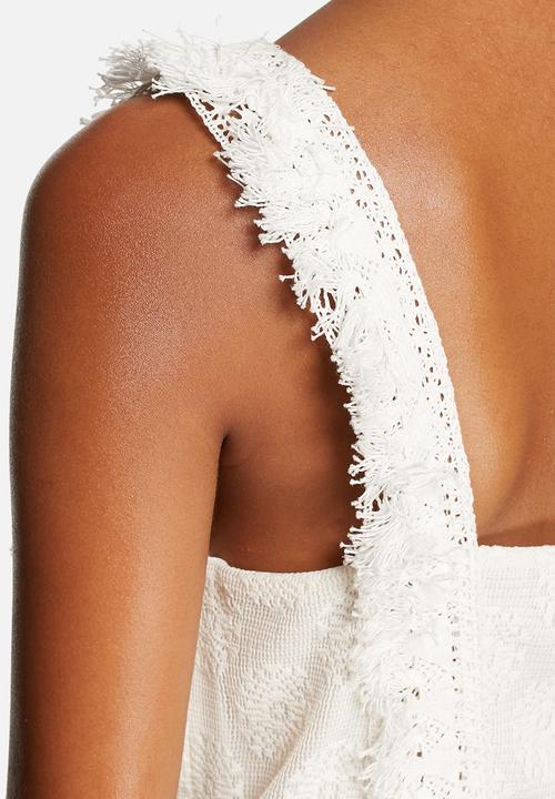 MINKPINK - Young empire lace crop top