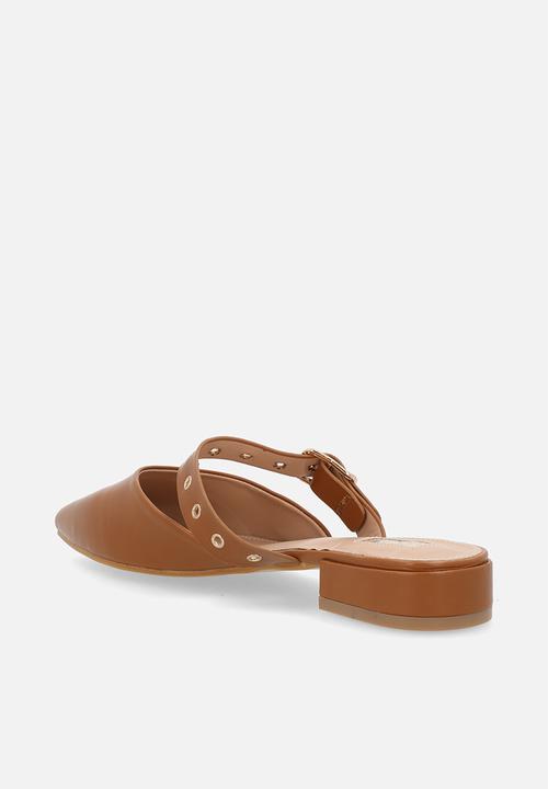 Plum - Raya slip-on flat - all tan