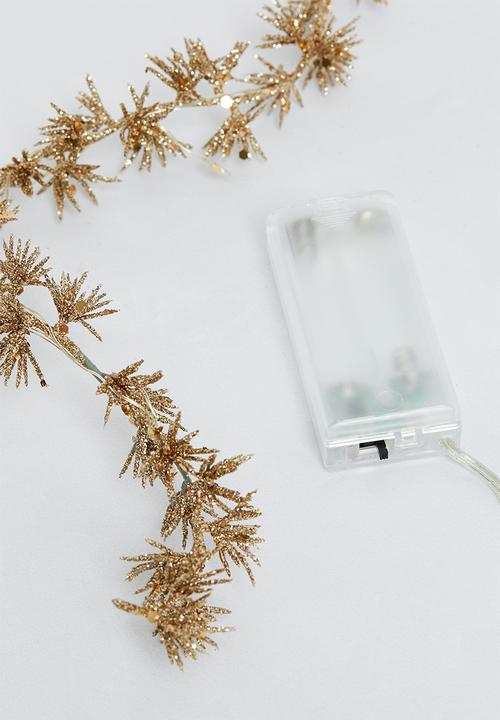 H&S - Pine needle LED light chain - gold