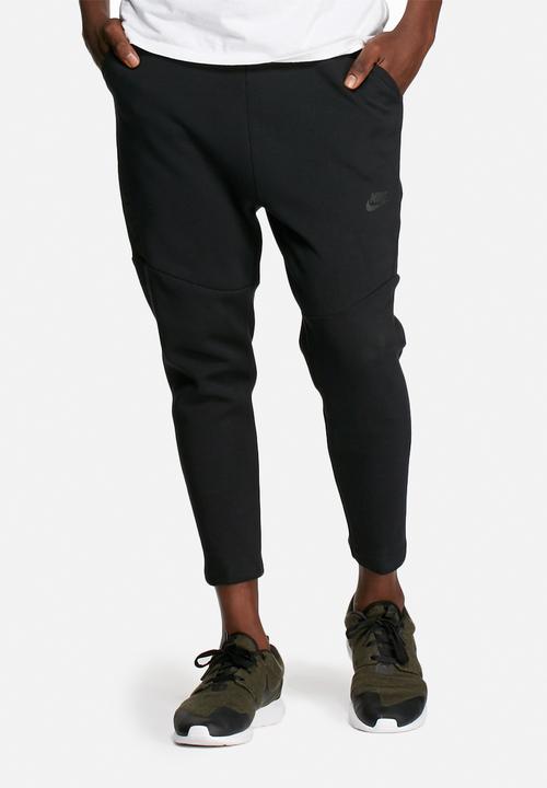 tech fleece cropped pants